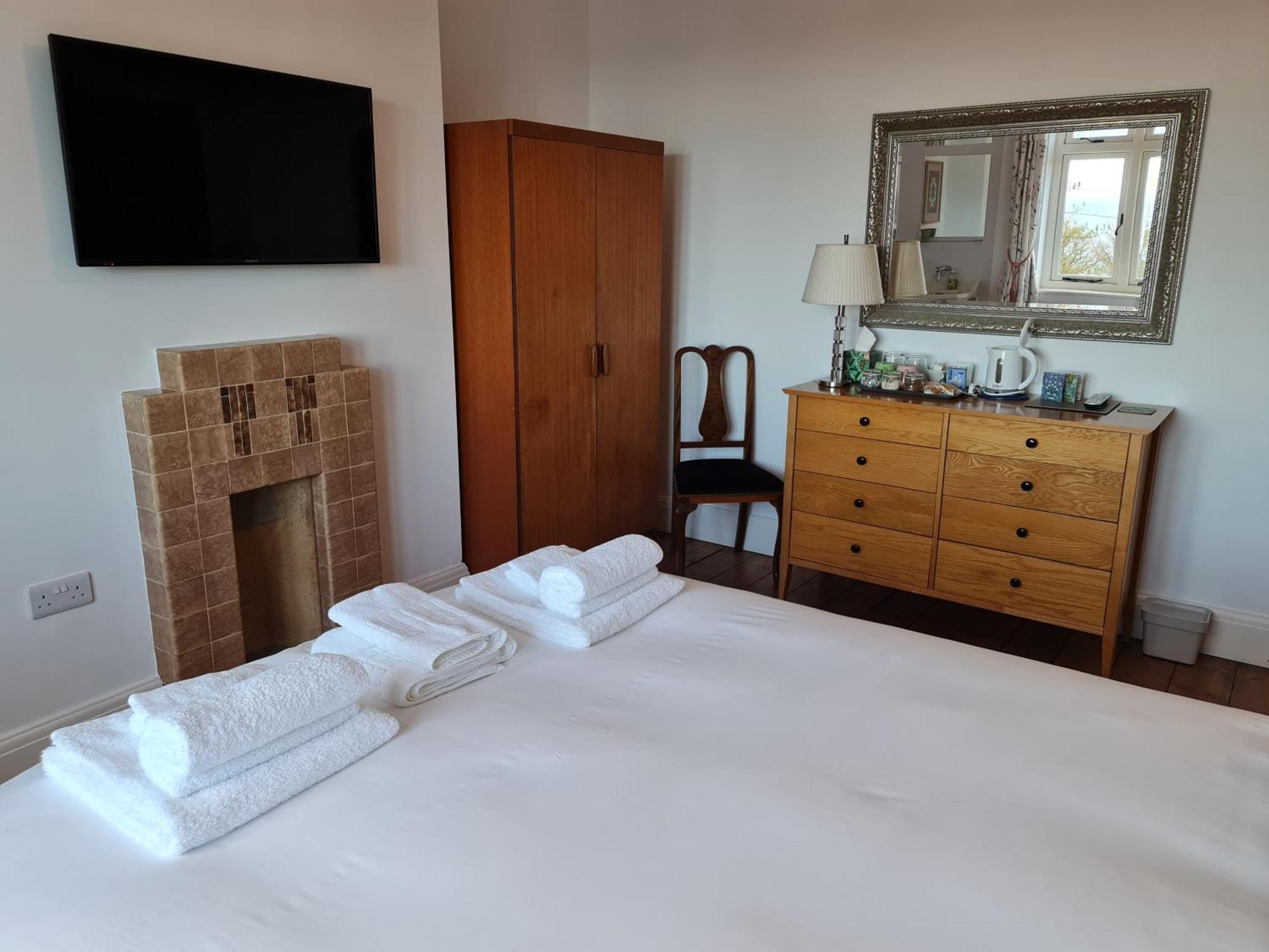 Newberry Wood Guesthouse Ilfracombe Room photo